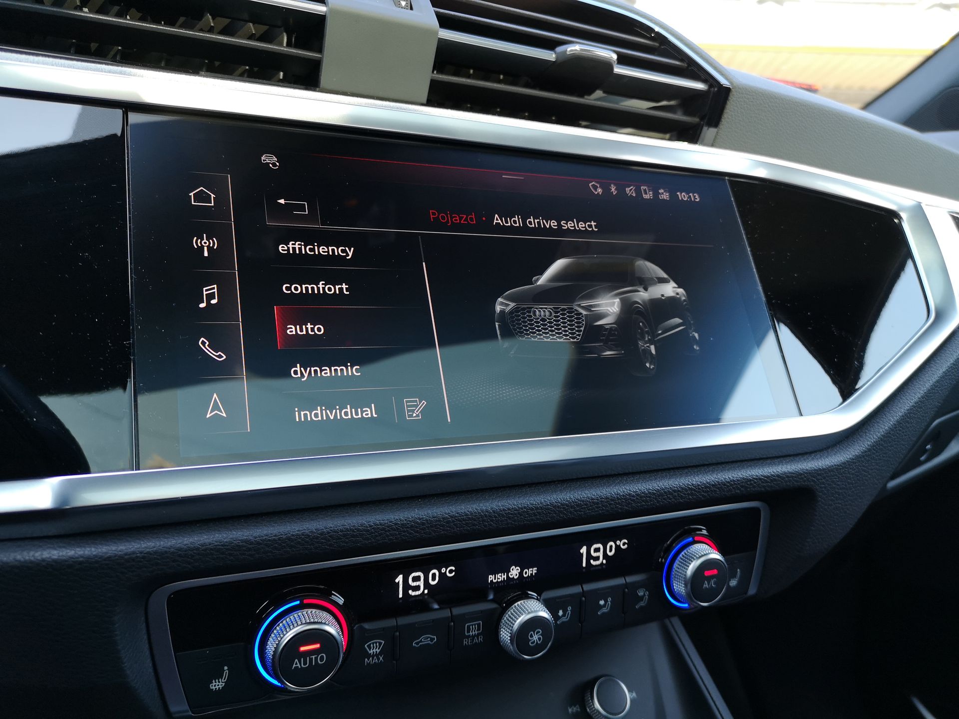 Audi Q3 Sportback: kamery 360 stopni, system Audi Pre sense basic & 360° i audio Bang & Olufsen 13