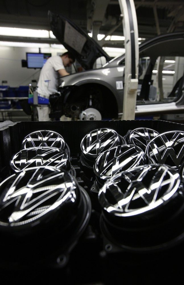 Władze Volkswagena tłumaczą się przed pracownikami. Będą zwolnienia?