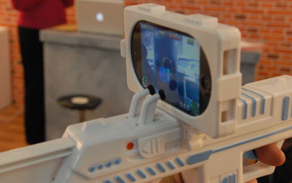 iPhone potrafi już nawet walczyć z UFO 2