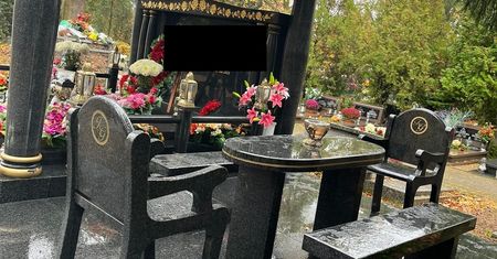 To nie fotomontaż. Taki widok na cmentarzu