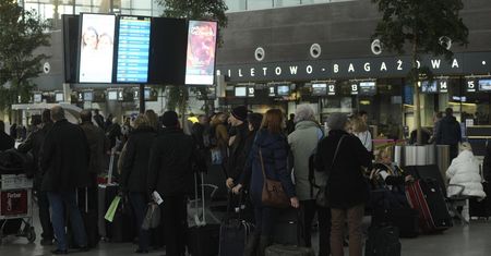 Rząd chce wzmocnić prawa pasażerów lotów. Nawet 100 tys. zł kary dla przewoźnika
