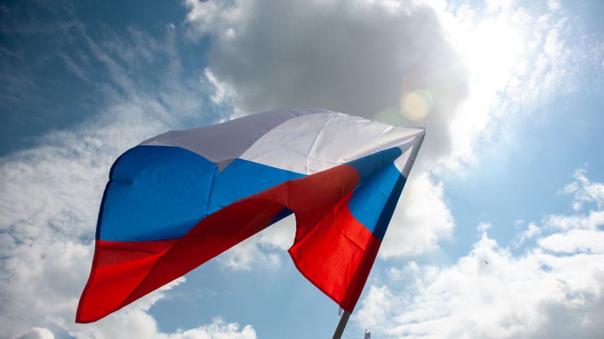 Zdjęcie okładkowe artykułu: Getty Images / SOPA Images / Na zdjęciu: flaga Rosji