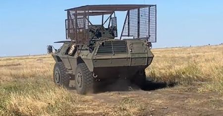 Czekali na nie od dawna. W końcu dotarły na front