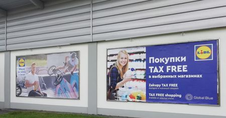Dyskonty walczą nie tylko o Polaków. Lidl i Biedronka mają już kilkaset specjalnych sklepów