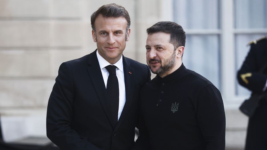 Macron o żądaniach Kremla. "Potrzebujemy nowych pakietów sankcji"