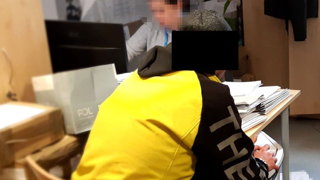 Kurier kradł przekazane mu towary 