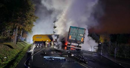 Zderzenie dwóch ciężarówek. 2 osoby nie żyją