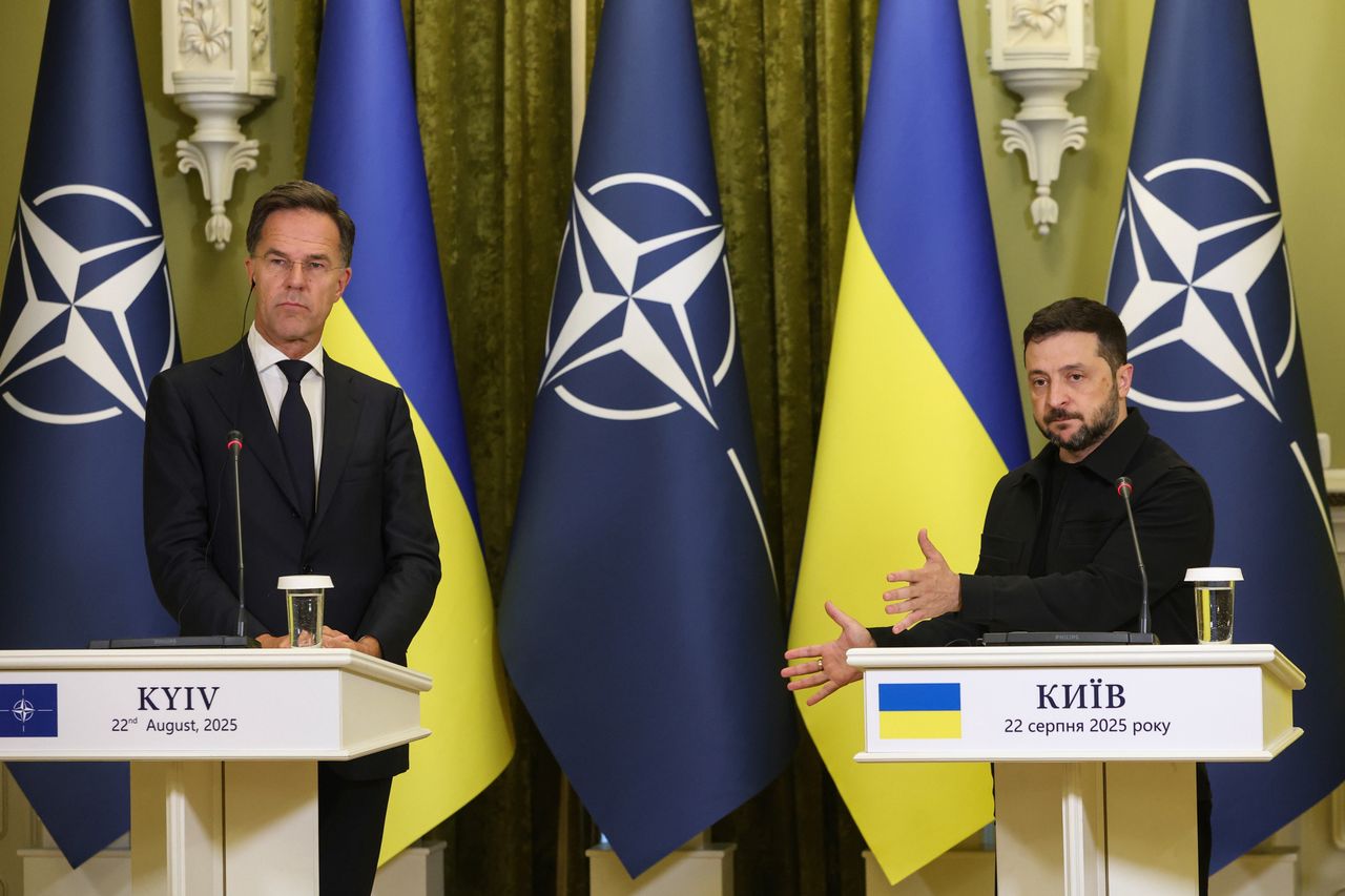 "Występuje zagrożenie". Alarm w Ukrainie podczas wizyty szefa NATO