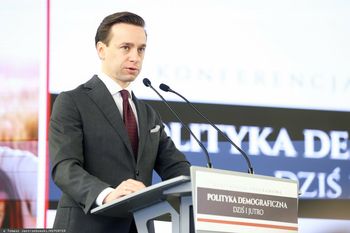 Rząd z Braunem? Bosak stawia sprawę jasno i uderza w prezesa PiS