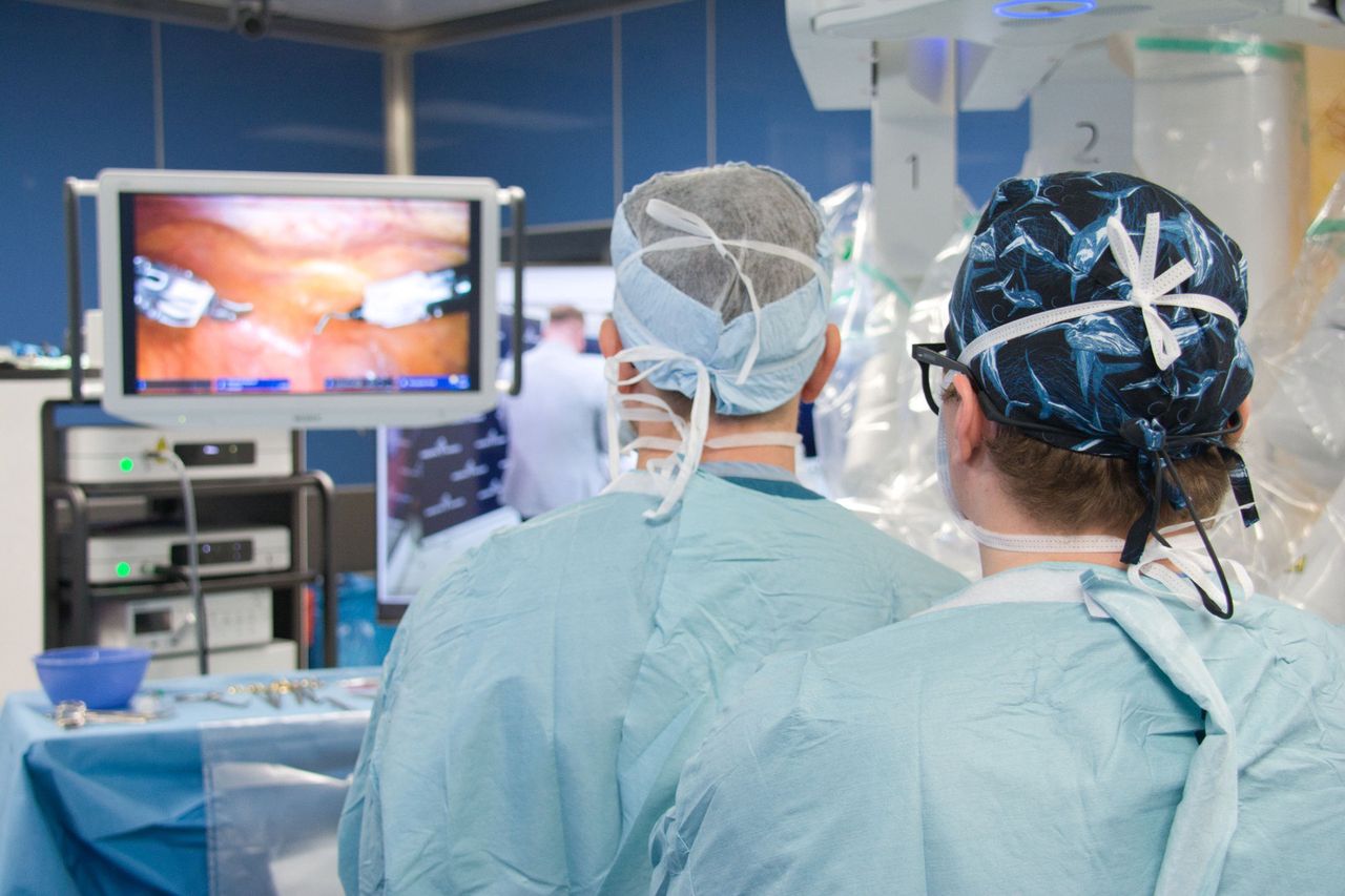 Pacjenci byli w Warszawie. Polscy lekarze operowali z Belgii