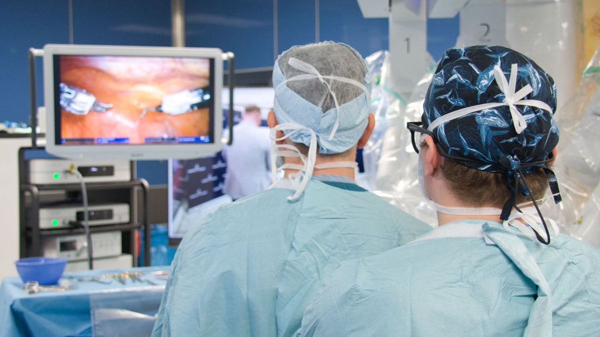 Polscy lekarze operowali zdalnie z Belgii