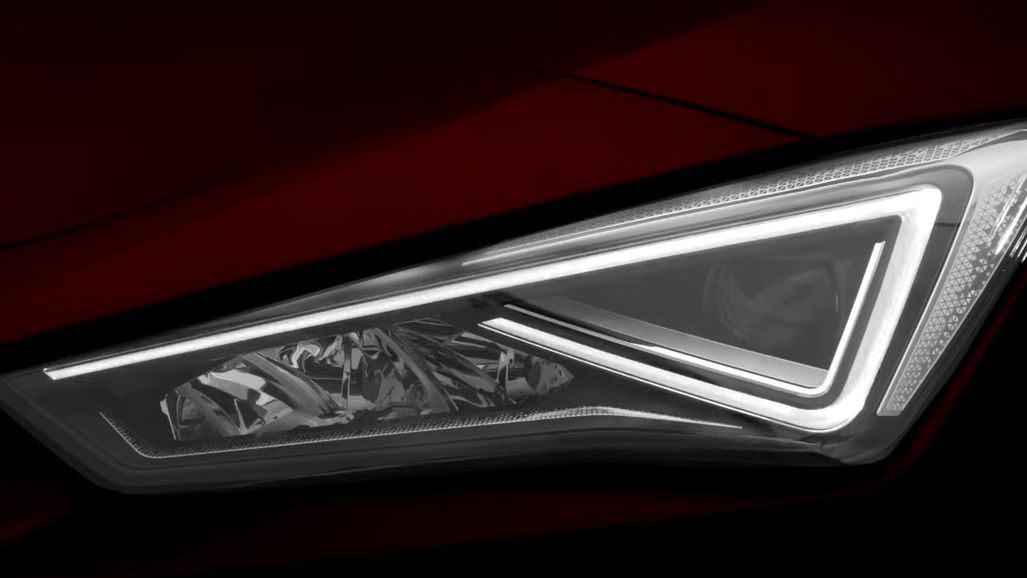 Nowy Leon, tak jak obecna generacja będzie oferowany z reflektorami LED.