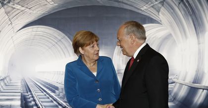 Otwarto najdłuższy tunel kolejowy na świecie