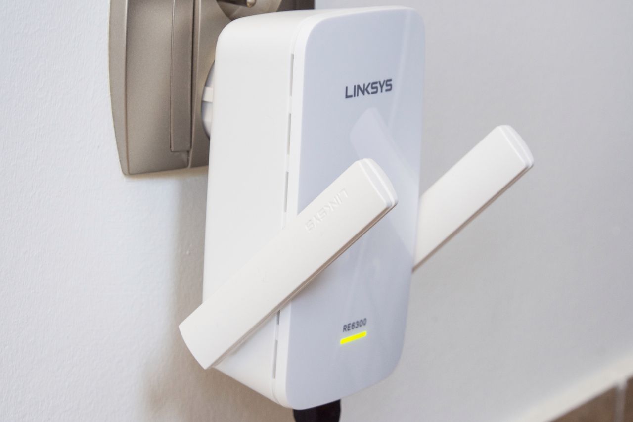 Linksys RE6300: test dwupasmowego wzmacniacza Wi-Fi