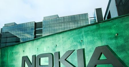 Fińscy politycy niezadowoleni z decyzji Microsoftu o zwolnieniu pracowników Nokii