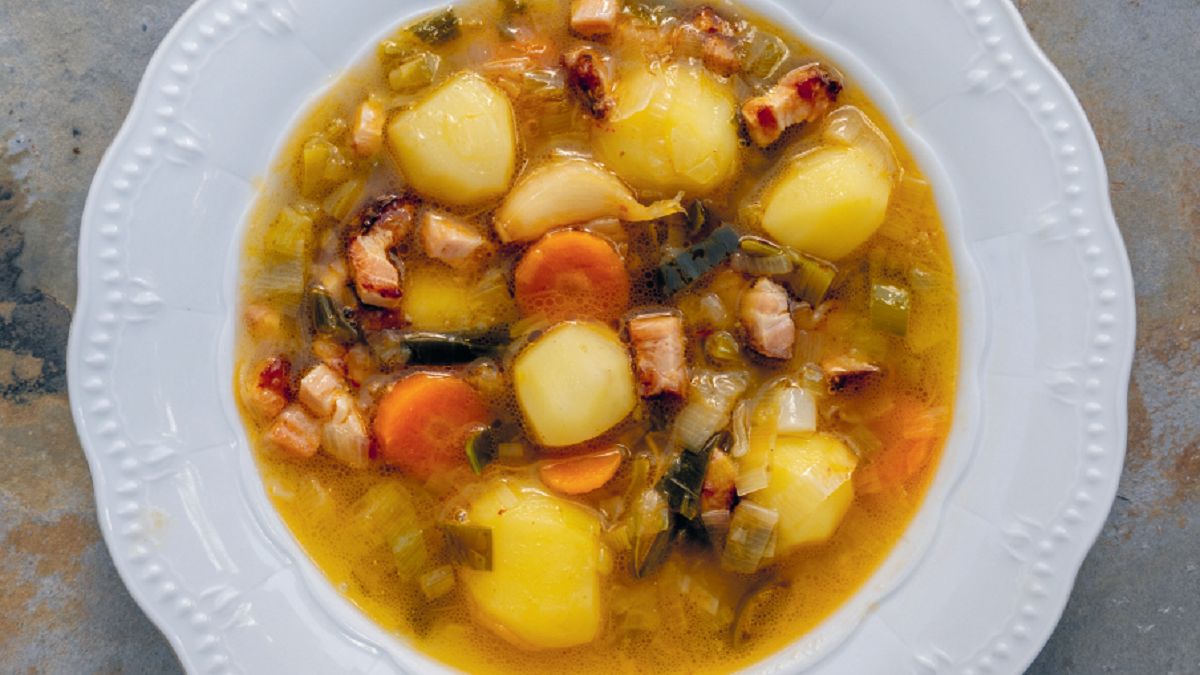 Zupa porowo-ziemniaczana