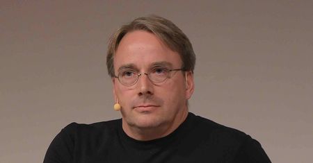 Torvalds: Intel jest dla mnie martwy, chyba że ogarną swoje g...o