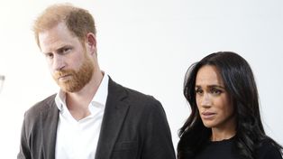 Pałac wydał oświadczenie po powrocie Harry'ego i Meghan Markle do Wielkiej Brytanii. "Formy tytularne nadal są ZAWIESZONE"