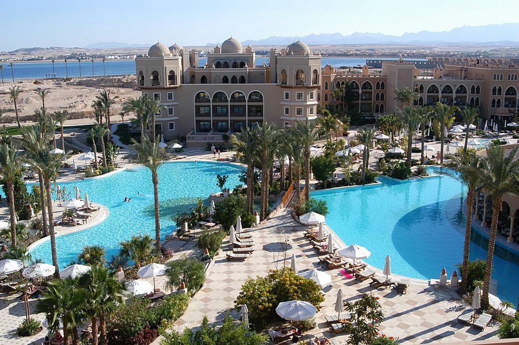 Egipskie kurorty słyną z all inclusive i dużych basenów