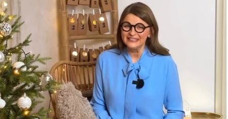 Jak się ubrać na Wigilię, by nie dać plamy? Wyjaśnia Irena Kamińska-Radomska