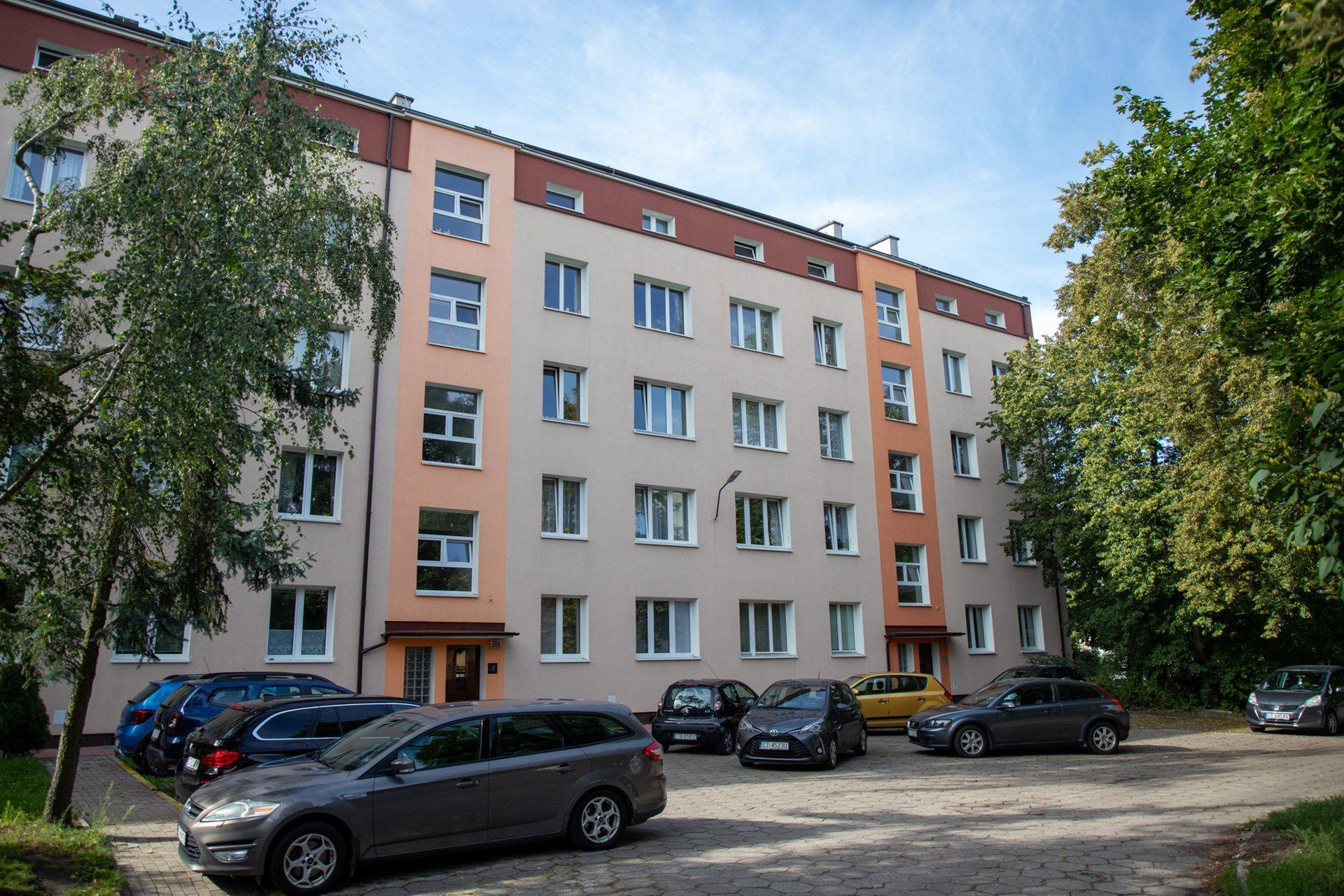 Ceny mieszkań w Warszawie maleją - z wyjątkiem jednej dzielnicy