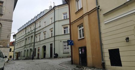 Opóźni się uruchomienie kamer rejestrujących ruch pojazdów na Starym Mieście. Zmiana zasad wydawania identyfikatorów