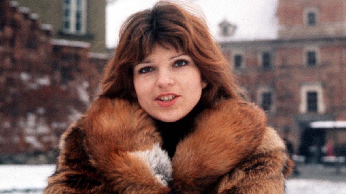 Elżbieta Dmoch (1980)