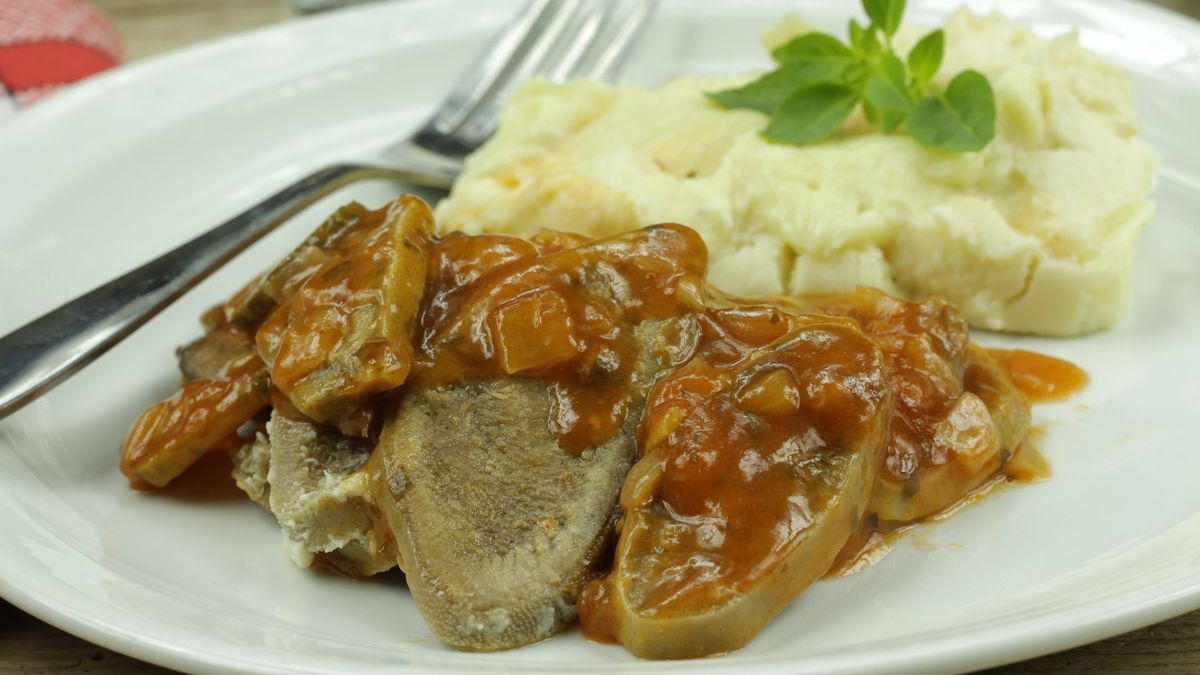 Ozór wołowy to przysmak znany w PRL-u