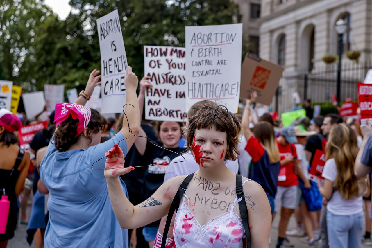 Niespokojnie w USA. Użyto gazu, by rozgonić protestujących