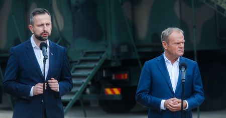 Tusk ujawnił. Szef MON przedstawił projekt ws. użycia broni na granicy