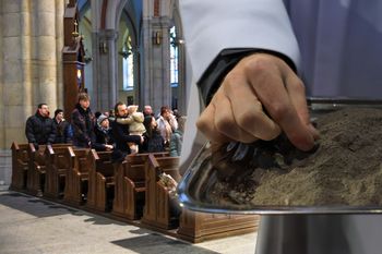 Incydent w Środę Popielcową. Pijany wszedł na ambonę