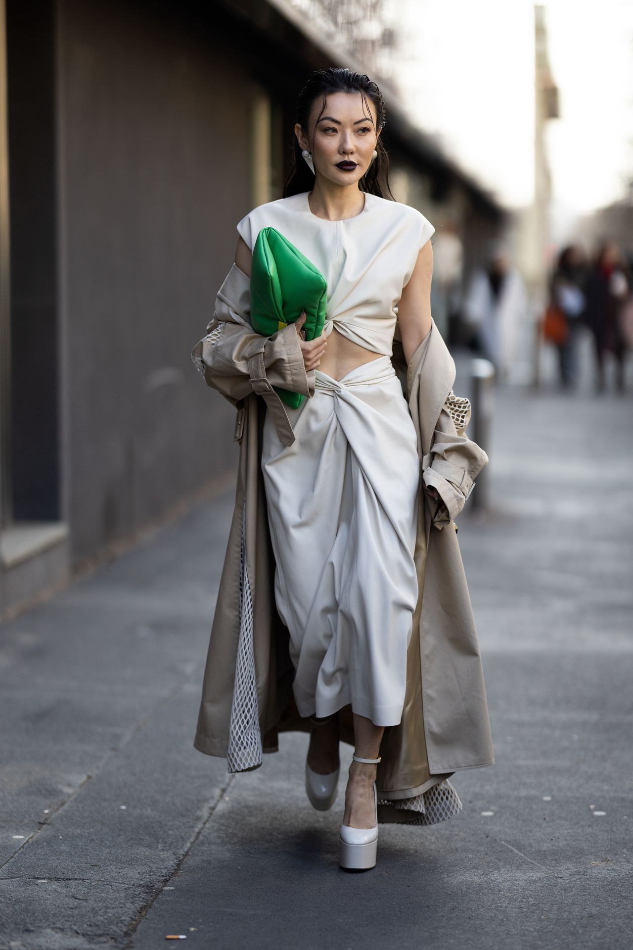 W street style'u na mediolańskim Fashion Weeku rządziła prostota 