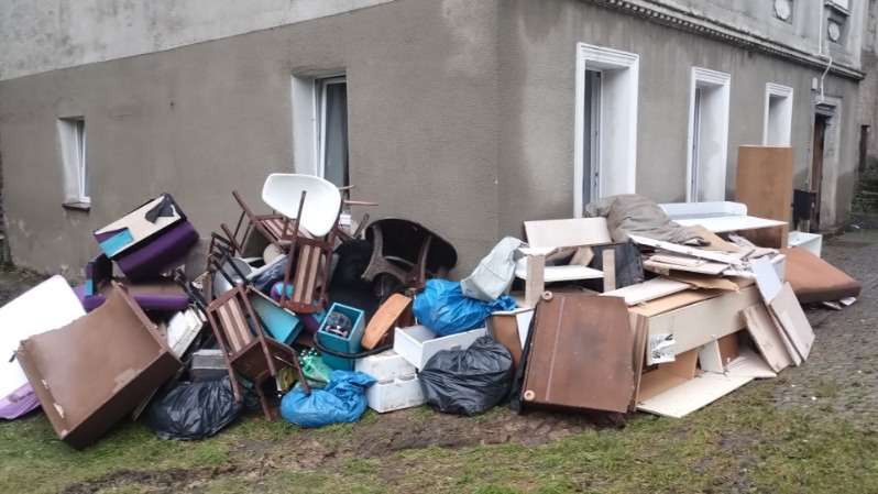 Powódź zniszczyła mieszkanie i całe wyposażenie