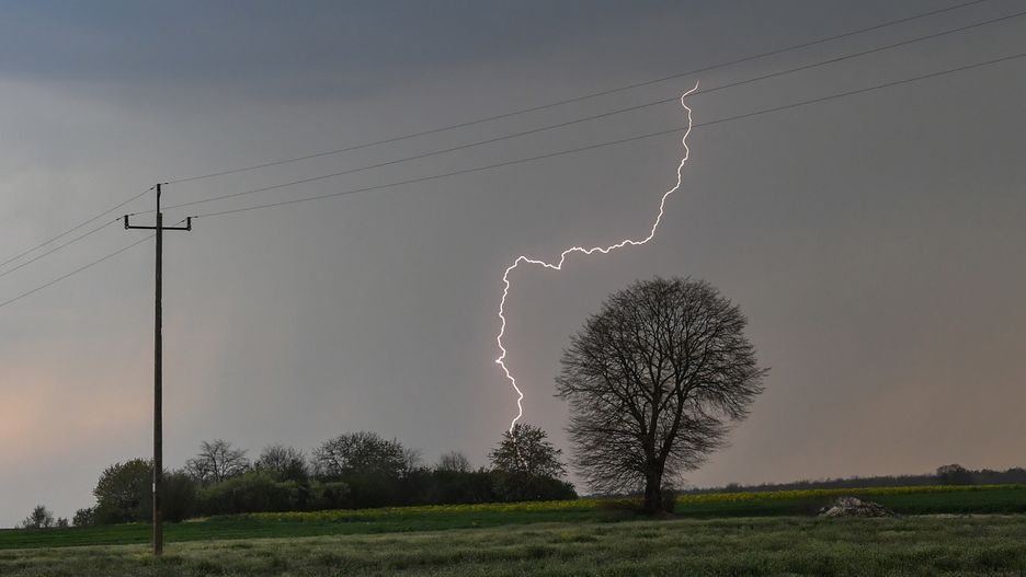 Radar burz pozwoli sprawdzić, gdzie pojawią się opady w trakcie majówki. 