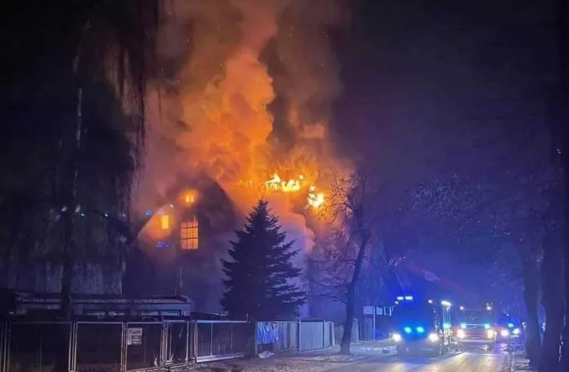 Pożar kamienicy w Sulechowie. Wszystko było w ogniu. 