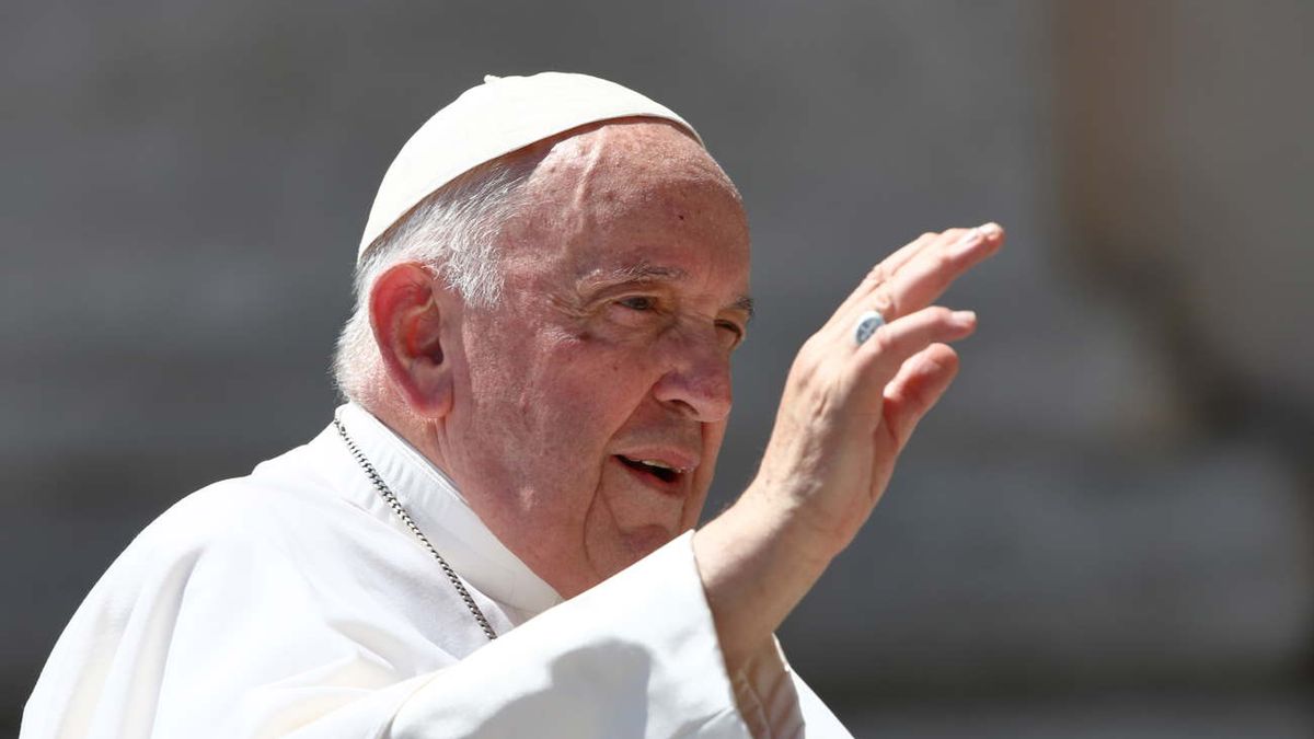 U papieża Franciszka zdiagnozowano "przepuklinę rozetną". Jak się objawia?