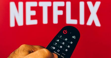 Netflix dostał potężny cios na giełdzie. Kurs spółki się załamał