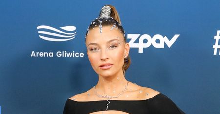 Julia Wieniawa pozuje bez grama makijażu po gali wręczenia Fryderyków: "JA PO IMPREZIE" (FOTO)