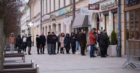 Gdzie po pączka w Lublinie? Polecane przez mieszkańców miejsca. Sprawdziliśmy rodzaje i ceny