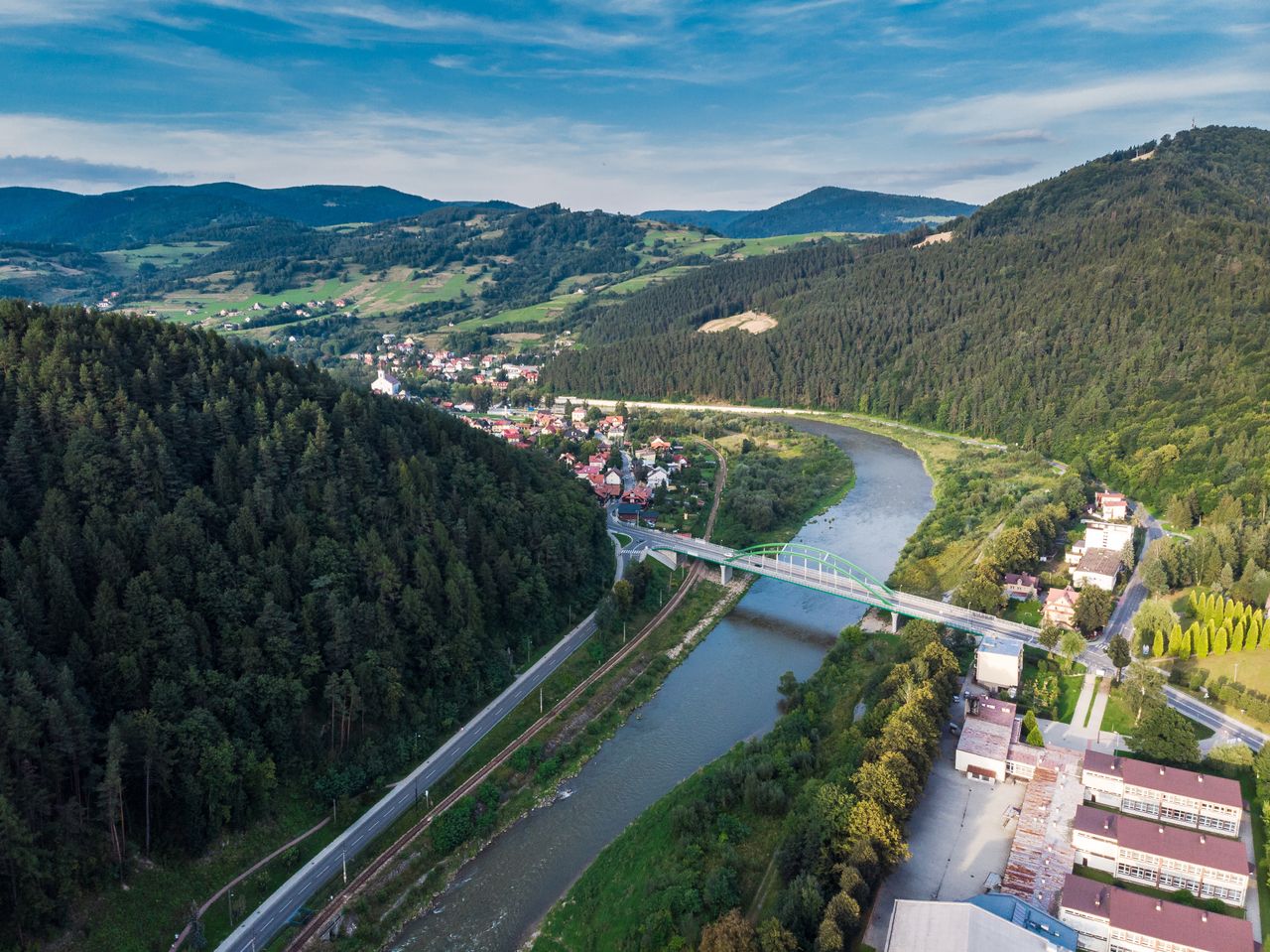 Szczawnica zajmuje drugie miejsce za Zakopanem wśród najpopularniejszych miejscowości na jesień 2021.