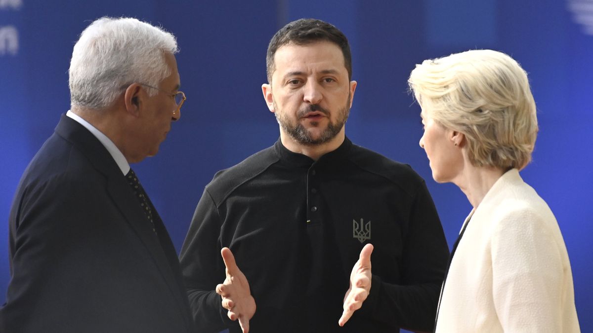BRUSSELS , BELGIUM - MARCH 06 : Extraordinary summit of EU heads of state and government on defence and Ukraine in the presence of Ursula von der Leyen (President of the European Commission) & António Costa ( President of the European Council) & Ukrainian President Volodymyr Zelensky on March 06, 2025 in Brussels , Belgium, 06/03/2025 ( Photo by Didier Lebrun / Photonews via Getty Images)