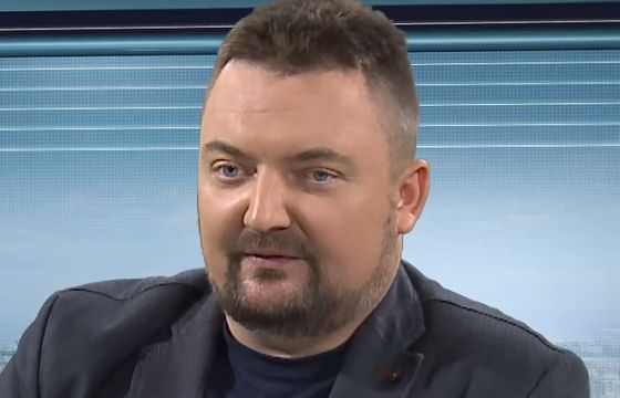 Łukasz Adamski kończy współpracę z Trójką. „Po ostatnich wydarzeniach nie widzę dla siebie miejsca na antenie”