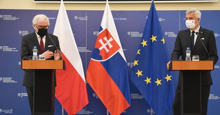 Słowacja wydaliła trzech dyplomatów
