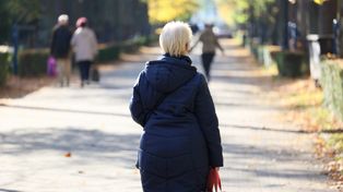 Opieka długoterminowa na krawędzi. Raport UMP ujawnia luki w systemie