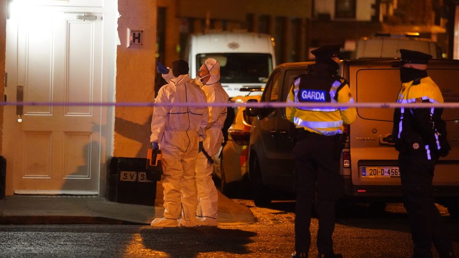 Służby na miejscu eksplozji przy Little Britain w Dublinie