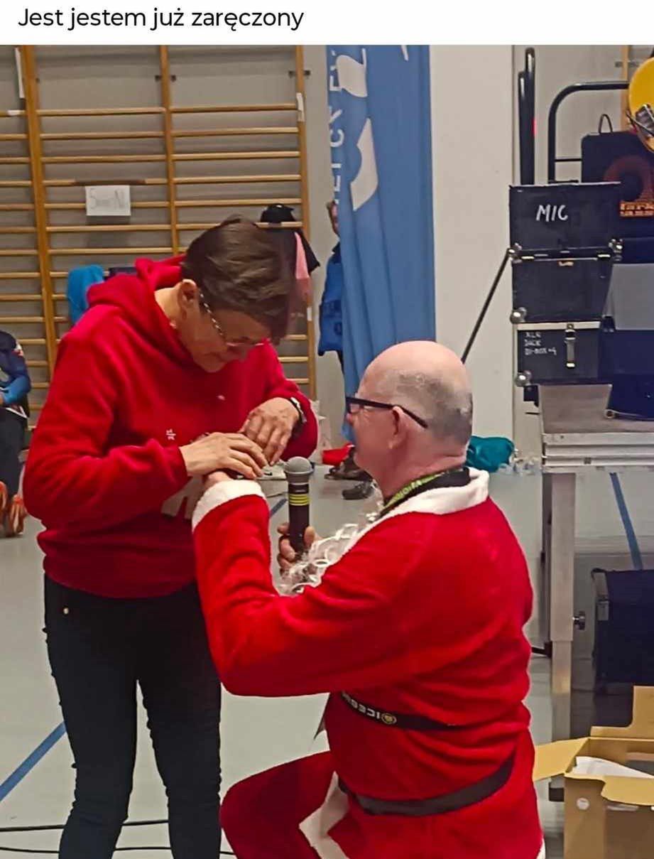 Maratończyk z "Chłopaków do wzięcia" oświadczył się Ewie