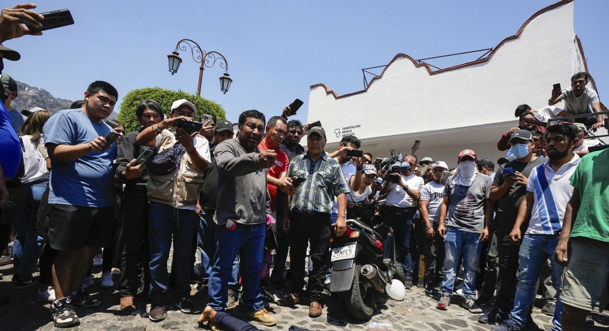 W mieście Taxco w Meksyku tłum ludzi zabił kobietę, którą podejrzewano o porwanie i morderstwo ośmioletniej dziewczynki