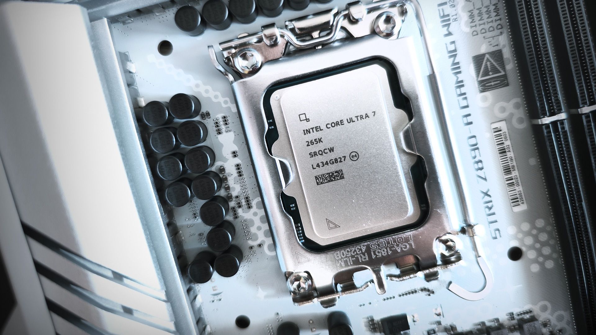 Intel Core Ultra 7 265K