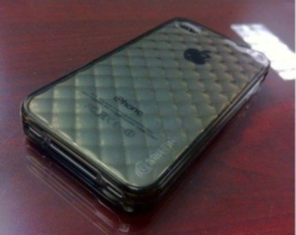 Czy iPhone 4 przetrwa upadek z... samolotu? 2