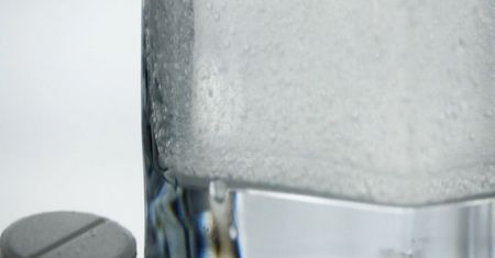 Paracetamol miesza nam w głowach. Naukowcy publikują nowe badania